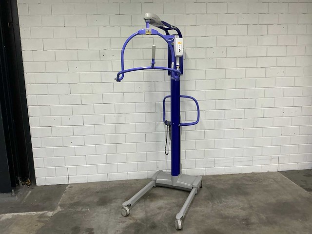 Arjo - maxi move - passieve tillift - afbeelding 1 van  5