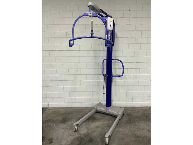 Arjo - maxi move - passieve tillift - afbeelding 2 van  5