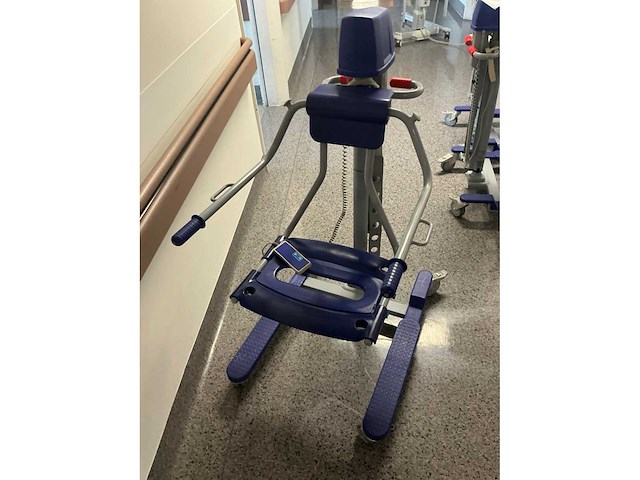 Arjo cdb60x badlift - afbeelding 3 van  6