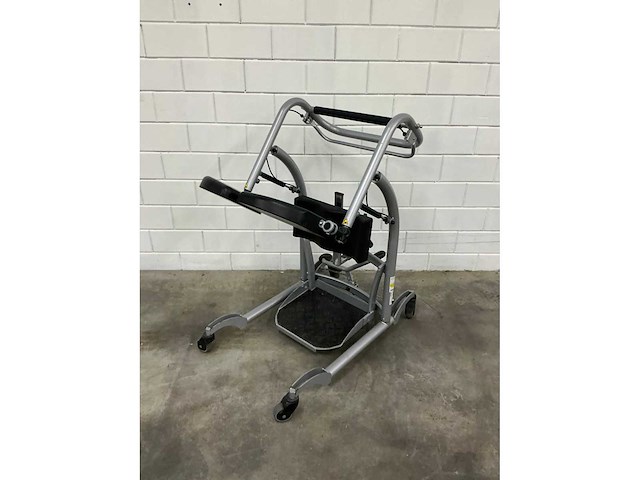 Arjo huntleigh - quick move - verrijdbare opstahulp - afbeelding 2 van  4