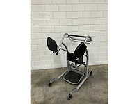 Arjo huntleigh - quick move - verrijdbare opstahulp - afbeelding 3 van  4