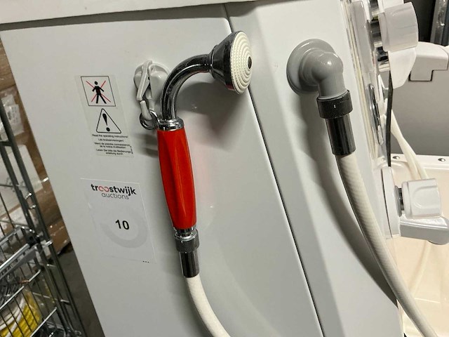 Arjo primo hoog/laag ziekenhuisbad - afbeelding 6 van  7