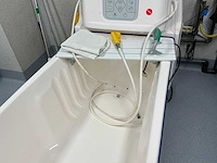 Arjo rhapsody hoog/laag ziekenhuisbad - afbeelding 5 van  6