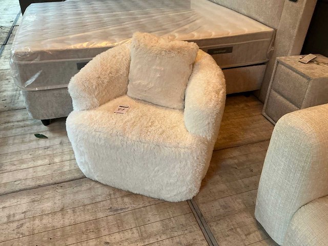 Arm chairs - afbeelding 1 van  3