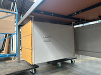 Armani - bureau - afbeelding 4 van  8