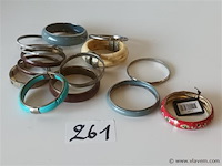 Armbanden. 14 stuks - afbeelding 1 van  5