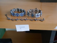 Armbanden met steentjes - afbeelding 1 van  1