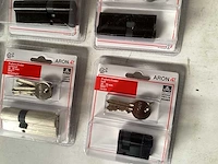 Aron mix kavel slotcilinders (9x) - afbeelding 7 van  7