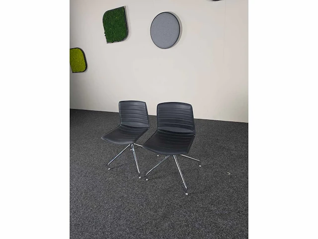 Arper - vergaderstoelen (2x) - afbeelding 4 van  11