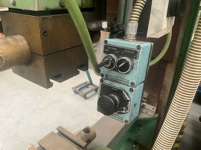 Arplas rpd100 puntlasmachine - afbeelding 11 van  13