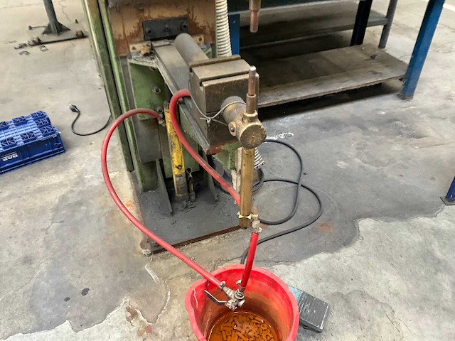 Arplas rpd100 puntlasmachine - afbeelding 2 van  3