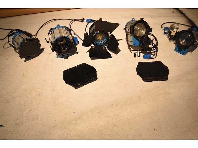 Arri copy - fresnel - various light equipment (5x) - afbeelding 2 van  2