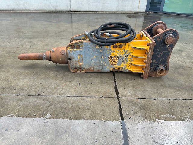 Arrowhead - 2002 - hydraulische hamer - afbeelding 1 van  12