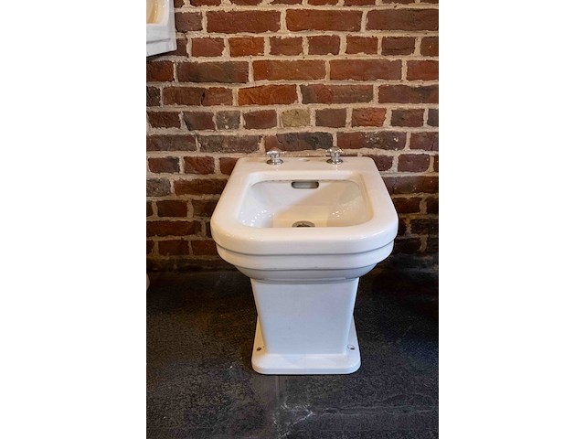 Art deco bidet, jacob delafon - afbeelding 1 van  3