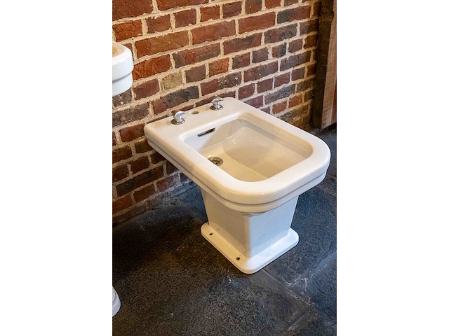 Art deco bidet, jacob delafon - afbeelding 2 van  3