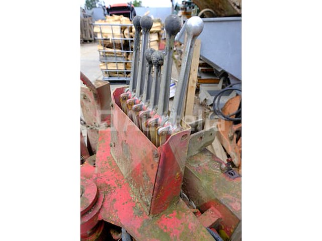 Articulerende graafarm voor tractor - afbeelding 8 van  9