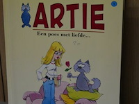 Artie - afbeelding 2 van  3