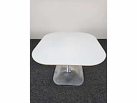 Artifort - conco - tafel