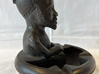 Asbakje met hoofd en armen - afbeelding 2 van  3