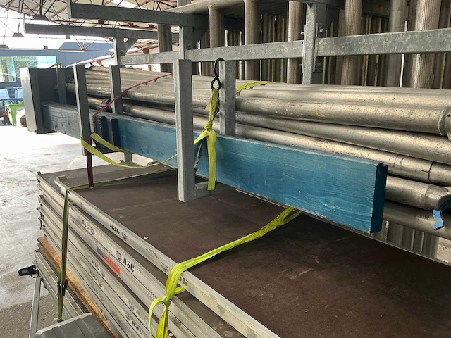 Asc rolsteiger op aanhangwagen - afbeelding 4 van  26