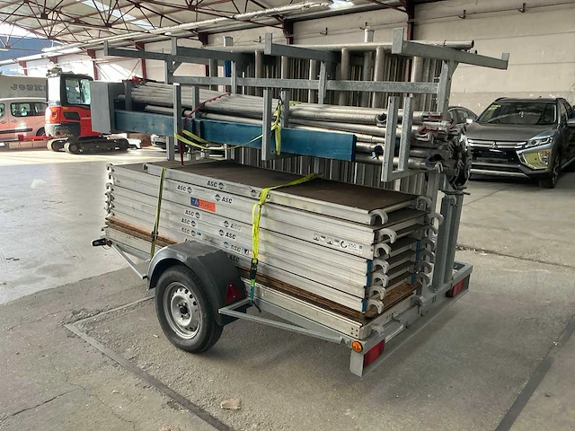 Asc rolsteiger op aanhangwagen - afbeelding 24 van  26