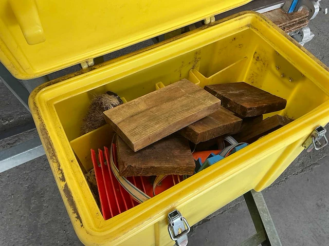 Asc rolsteiger op aanhangwagen - afbeelding 14 van  26