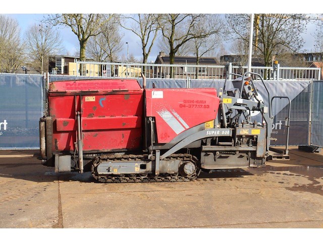 Asfaltspreidmachine vogele super 800 diesel 45kw 2010 - afbeelding 1 van  1
