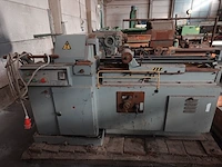 Assenafkortzaagmachine