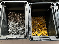 Assorti bevestigingsmaterialen o.a. ringtong en vlakstekkerhulzen in stapelbare bakken - afbeelding 5 van  8