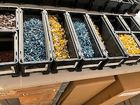 Assorti bevestigingsmaterialen o.a. ringtong in stapelbare bakken - afbeelding 4 van  16