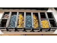 Assorti bevestigingsmaterialen o.a. ringtong in stapelbare bakken - afbeelding 1 van  16