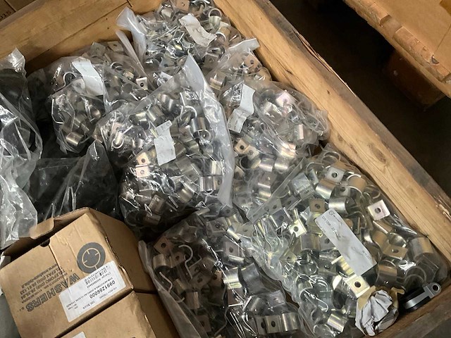 Assorti diverse bevestigingsmaterialen - afbeelding 15 van  16