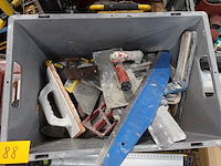Assortiment aannemersmateriaal - afbeelding 3 van  6