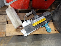 Assortiment aannemersmateriaal - afbeelding 5 van  6