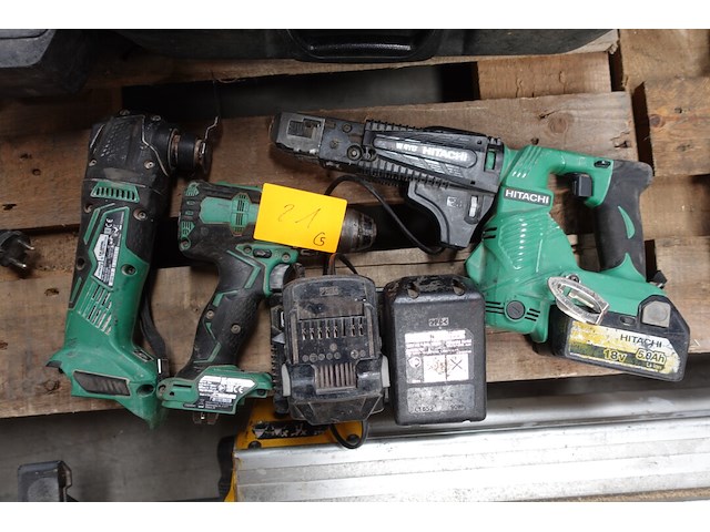 Assortiment accu hitachi - afbeelding 1 van  6