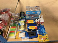 Assortiment bureelbenodigdheden - afbeelding 1 van  8