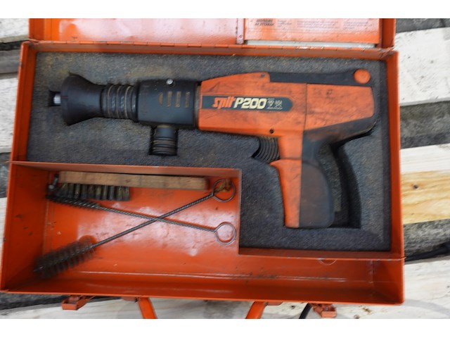 Assortiment divers werkmateriaal - afbeelding 4 van  9