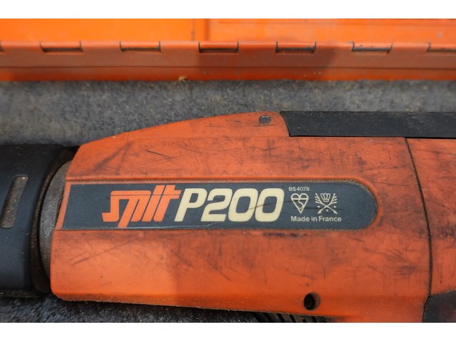 Assortiment divers werkmateriaal - afbeelding 8 van  9