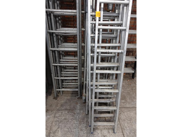 Assortiment diverse ladders - afbeelding 3 van  5