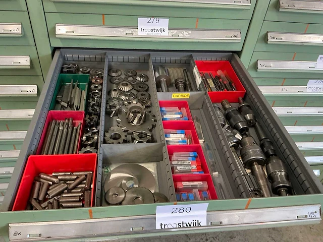 Assortiment diverse snijgereedschappen - afbeelding 1 van  6
