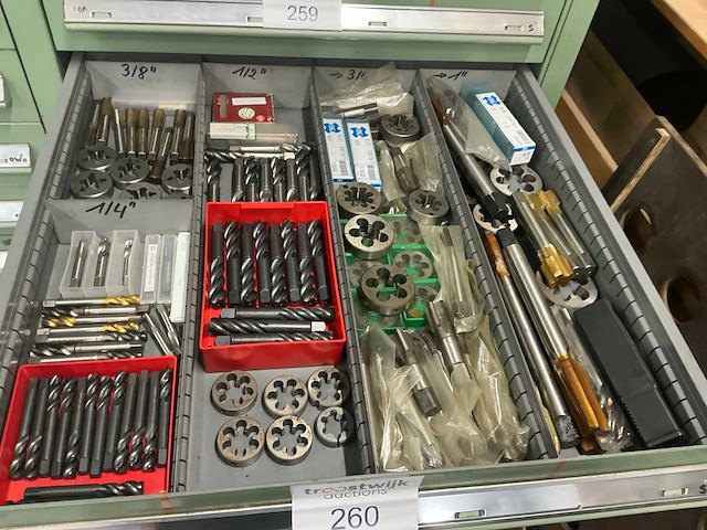 Assortiment draadtappen en snijkussens - afbeelding 1 van  7