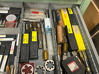 Assortiment draadtappen en snijkussens - afbeelding 6 van  7