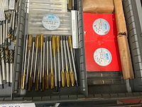 Assortiment draadtappen en snijkussens - afbeelding 7 van  7