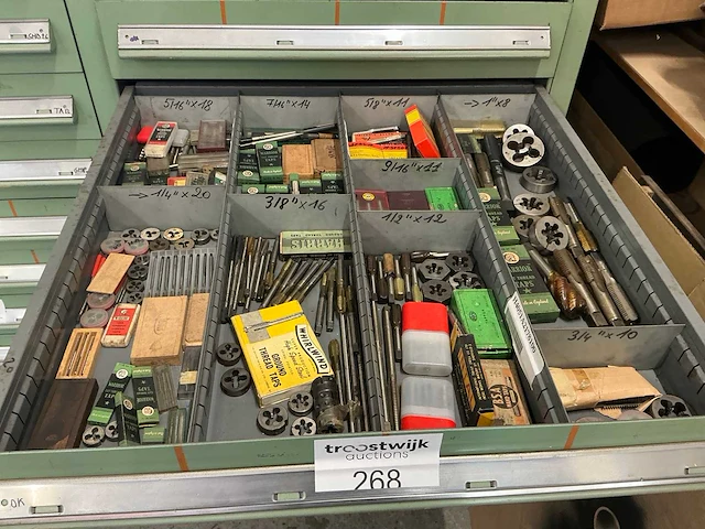 Assortiment draadtappen en snijkussens - afbeelding 1 van  9