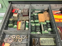 Assortiment draadtappen en snijkussens - afbeelding 9 van  9