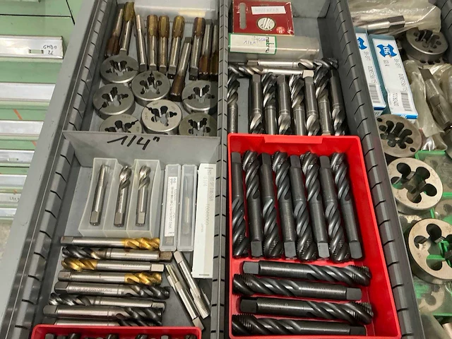 Assortiment draadtappen en snijkussens - afbeelding 6 van  7