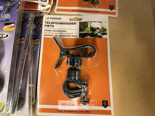Assortiment fietsaccessoires - afbeelding 2 van  4