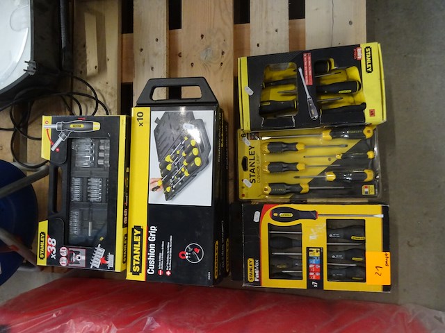 Assortiment handgereedschap stanley - afbeelding 1 van  3