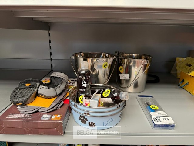 Assortiment hondenaccessoires - afbeelding 1 van  2