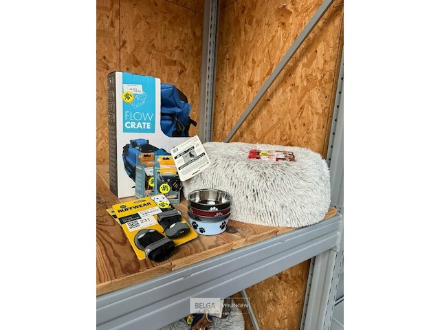 Assortiment hondenbenodigdheden - afbeelding 1 van  5